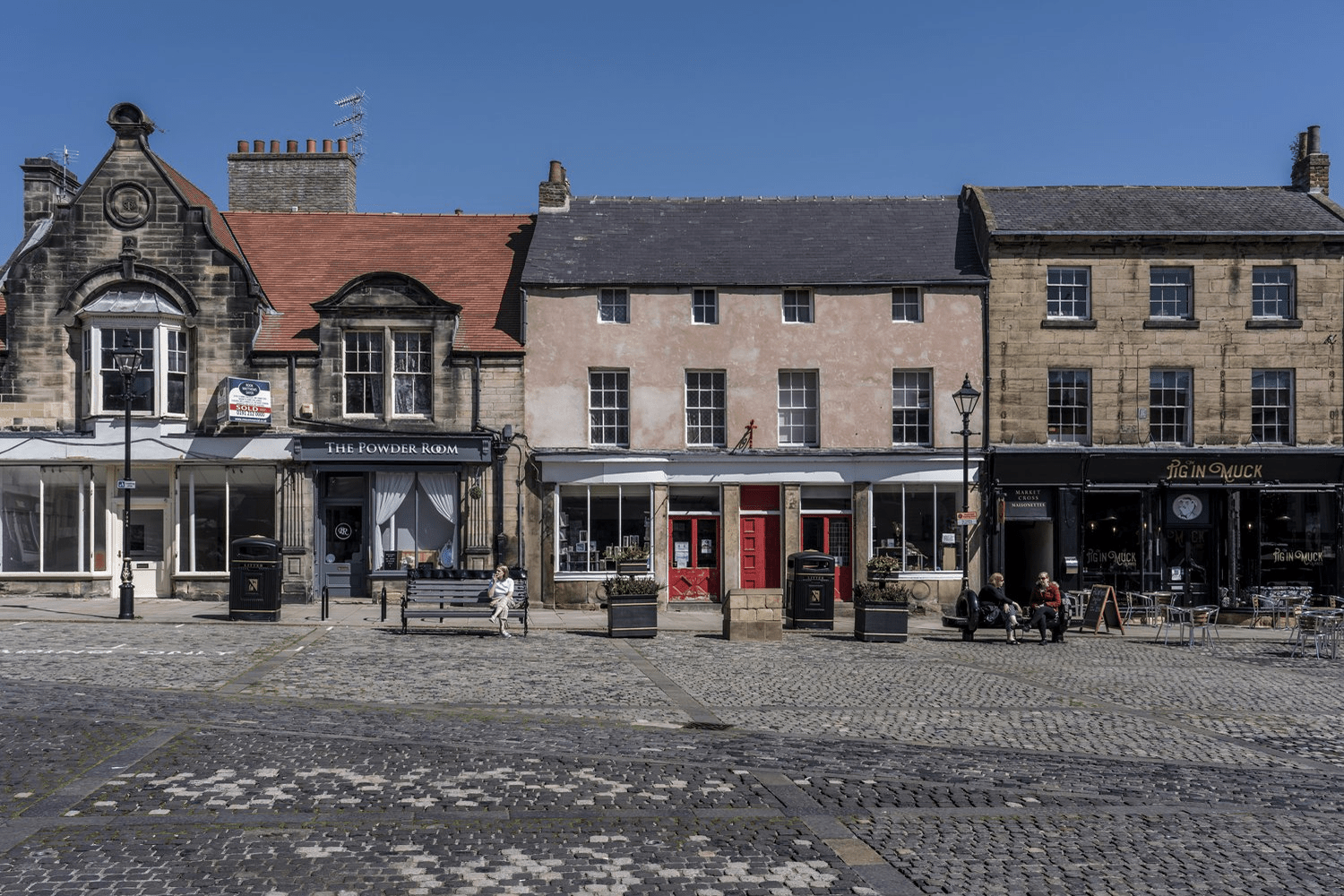 Town centre stop and victorian buildings in Northumberland