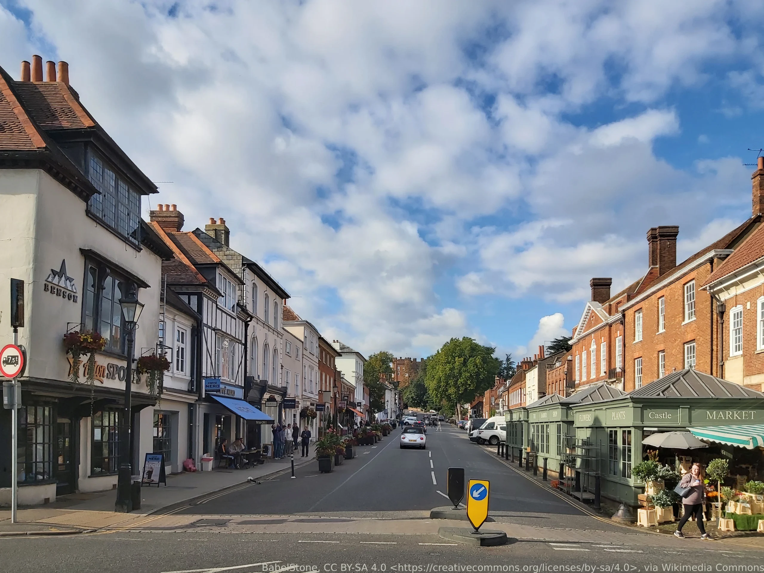 Castle Street, Farnham, looking north